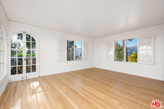 2063 Grace Avenue, Los Angeles CA: https://media.crmls.org/mediaz/a1d6b57b-8374-40b2-bc7f-972920477326.jpg