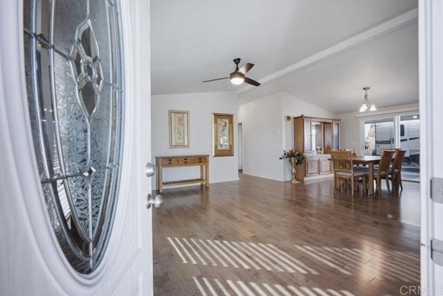 Detail Gallery Image 9 of 67 For 29115 via Princesa, Murrieta,  CA 92563 - 3 Beds | 2 Baths