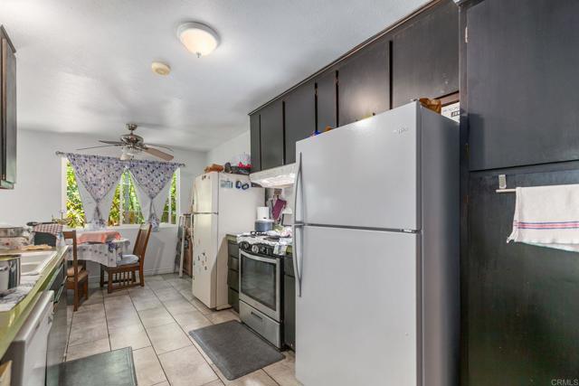 101 CHRISTEN Way, San Marcos CA: https://media.crmls.org/mediaz/a1d6ed4d-02a9-49ee-909f-67e67be04c75.jpg