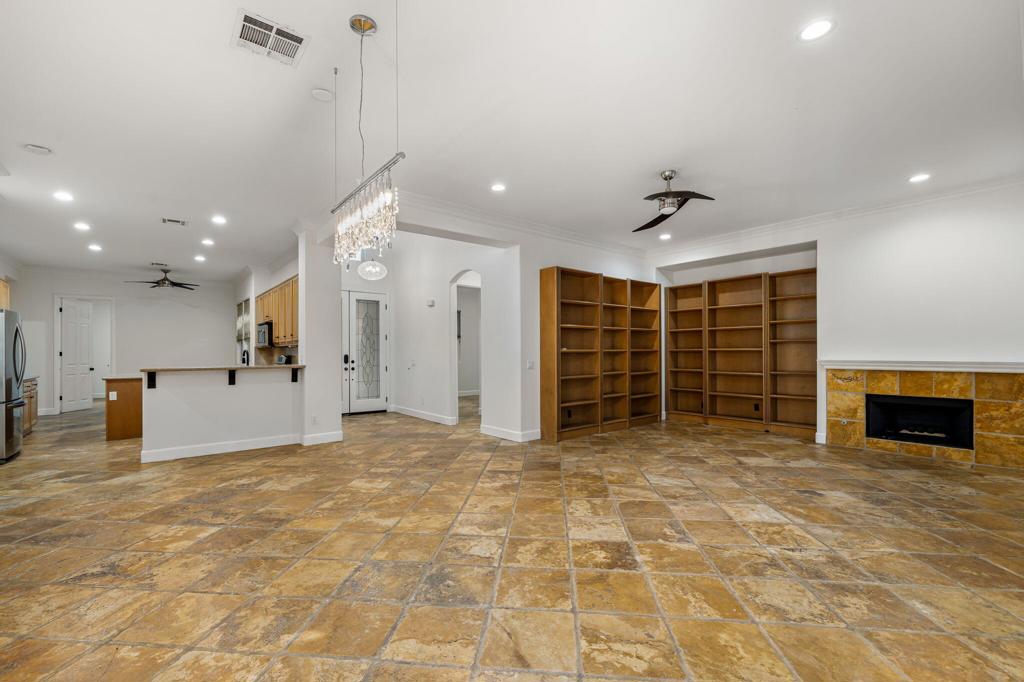 MLS #219139652DA image #10