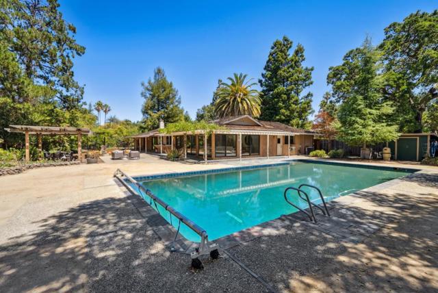 19521 Tweed Court, Saratoga CA: https://media.crmls.org/mediaz/a1d95258-60db-4062-8e9e-a46cea94c6b0.jpg
