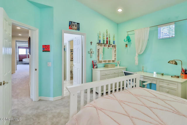 2589 Featherwood Street, Westlake Village CA: https://media.crmls.org/mediaz/a1d978ff-b357-43dd-afe9-8911b3c0a1d5.jpg