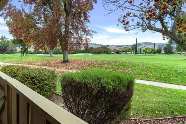 5050 Cribari Vale, San Jose CA: https://media.crmls.org/mediaz/a1da2649-7483-40de-8b63-7859392cd120.jpg