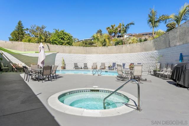 3606 Vista Rey, Oceanside, California 92057, 2 Bedrooms Bedrooms, ,2 BathroomsBathrooms,Condominium,For Sale,Vista Rey,250001102SD