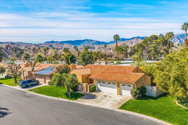 36429 Las Begonias, Cathedral City CA: https://media.crmls.org/mediaz/a1db30ba-35c1-488c-bd00-bdfd6b8bacc0.jpg