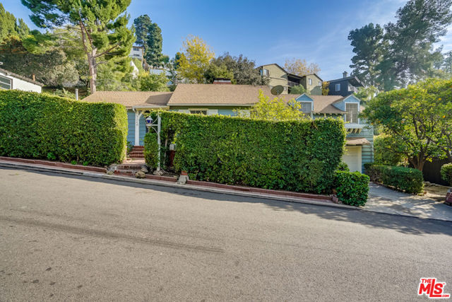 3246 Benda Street, Los Angeles CA: https://media.crmls.org/mediaz/a1dc18e1-7c9d-4415-8180-4431c564ef53.jpg