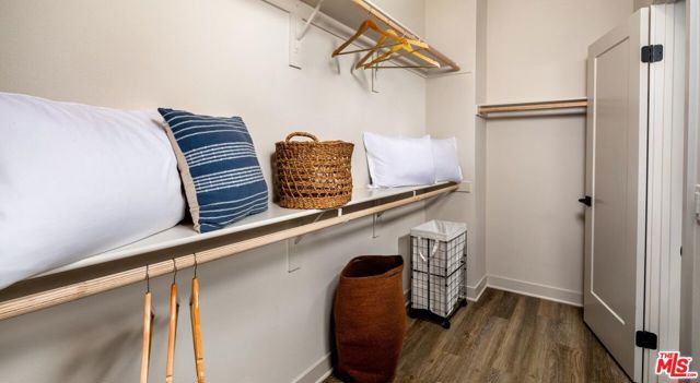 13995 Foothill Boulevard, Fontana CA: https://media.crmls.org/mediaz/a1dc3f92-ae0e-4ed0-ad77-5d068b8545f3.jpg