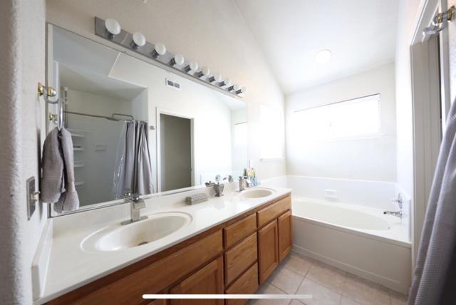 1243 De Cunha Court, Salinas CA: https://media.crmls.org/mediaz/a1dc57a2-5ebc-4880-a3d1-5382c4ed0266.jpg