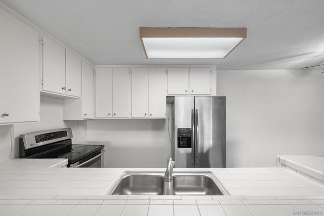 9140 Gramercy Dr, San Diego CA: https://media.crmls.org/mediaz/a1dc66da-0f5a-45d9-8621-54a6421bb86a.jpg