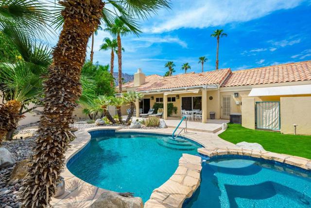 55649 Pinehurst, La Quinta CA: https://media.crmls.org/mediaz/a1dd8738-3fc1-49c1-bdc9-41eace61b58d.jpg