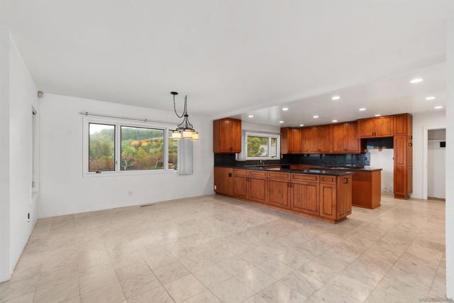 2435 Paseo Dorado, La Jolla CA: https://media.crmls.org/mediaz/a1de394b-7433-41f9-8cd4-30ac72b12fbe.jpg