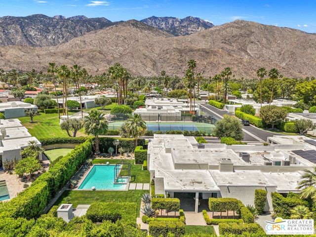 1860 Via Isla, Palm Springs CA: https://media.crmls.org/mediaz/a1df4d68-a7b8-4e17-b69e-ae2dde0f23aa.jpg