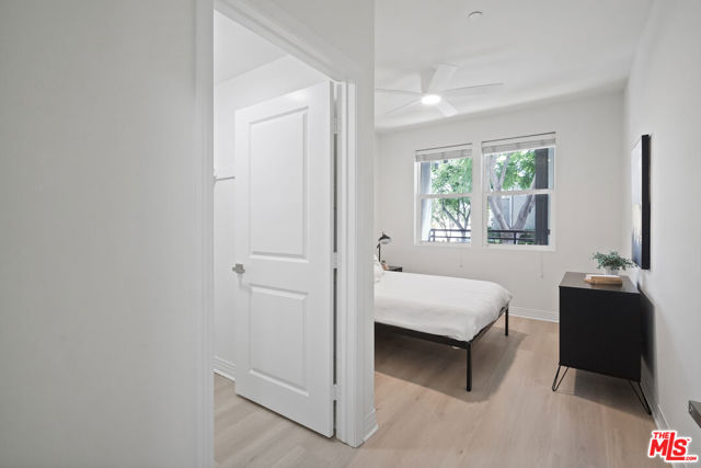 7100 Playa Vista Drive, Playa Vista CA: https://media.crmls.org/mediaz/a1df8ea0-f9e3-4c98-b084-81e82195df35.jpg