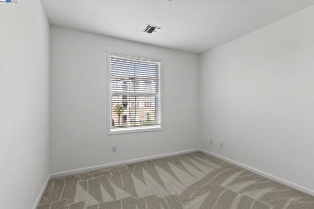3275 Dublin Blvd, Dublin CA: https://media.crmls.org/mediaz/a1e0cc81-064d-4add-b1d9-c402706bc16a.jpg