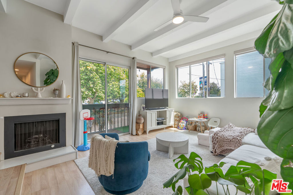 100 S Venice Boulevard #3