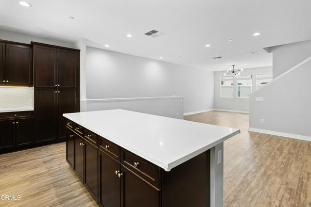 623 W Foothill Boulevard, Glendora CA: https://media.crmls.org/mediaz/a1e23d2f-e58d-406c-aa6e-1c74d2ffcb16.jpg