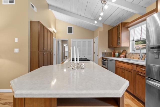 238 E Hilton Drive, Boulder Creek CA: https://media.crmls.org/mediaz/a1e257c3-388c-4eae-802e-16f60c993fc1.jpg