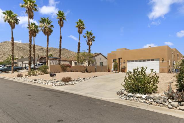 9490 West Drive, Desert Hot Springs CA: https://media.crmls.org/mediaz/a1e28710-bb11-497d-a5ce-5aba46ab45da.jpg