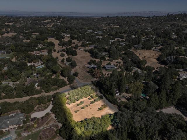 125 Mapache, Portola Valley CA: https://media.crmls.org/mediaz/a1e2b349-6c33-4f74-9bb5-c89e3150ffd1.jpg