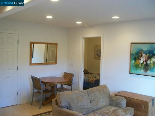 Image 28 of 39 For 55 Bayo Vista Way