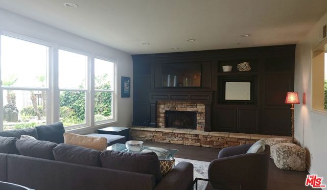 5 Marisol, Newport Coast CA: https://media.crmls.org/mediaz/a1e35354-e0ca-46d5-8a0a-f90054833062.jpg