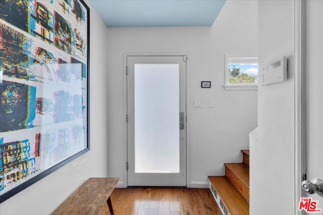 8809 Appian Way, Los Angeles CA: https://media.crmls.org/mediaz/a1e36e00-00c7-4533-96a8-65d09f72050e.jpg
