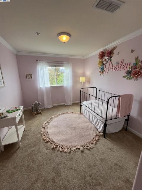 6235 Robertson Ave, Newark CA: https://media.crmls.org/mediaz/a1e3a8cb-5626-4766-8975-ebf4acc42756.jpg