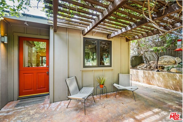 12609 Sisar Road photo 2