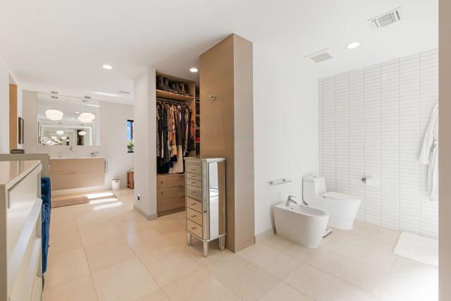 73717 Agave Lane, Palm Desert CA: https://media.crmls.org/mediaz/a1e46b3b-1ec0-433a-9c6f-9ff526c1e7a9.jpg