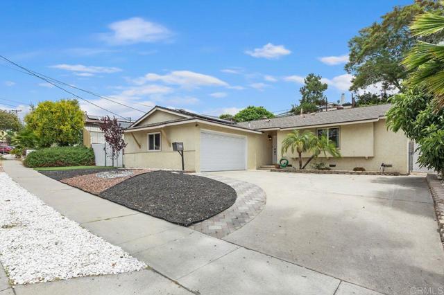 833 Halecrest Drive, Chula Vista CA: https://media.crmls.org/mediaz/a1e5d89a-a564-4e89-b6cd-0c72629dde69.jpg