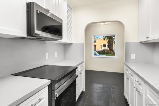 1430 Golden Gate Drive, San Diego CA: https://media.crmls.org/mediaz/a1e71a07-07c8-4687-9887-83be31d5ef70.jpg