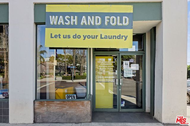 8042 SANTA MONICA Boulevard photo 6