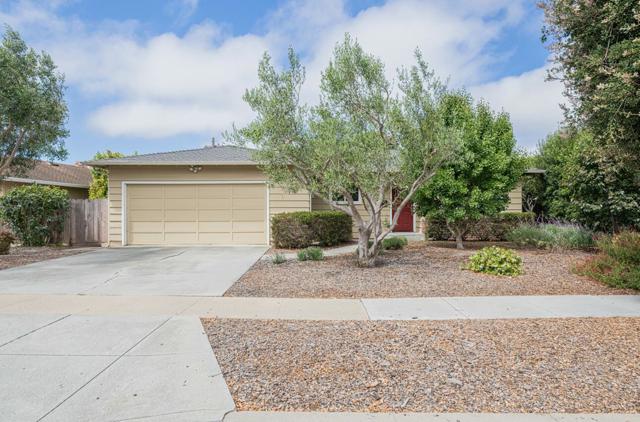 715 Via Maria, Salinas CA: https://media.crmls.org/mediaz/a1e782dd-120f-4e9f-9426-34b6ddab3438.jpg