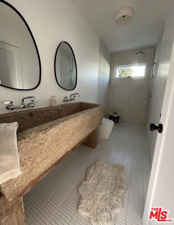 2306 Pisani Place, Venice CA: https://media.crmls.org/mediaz/a1e79c17-795e-43f3-b6bb-9dcdfc1265bf.jpg