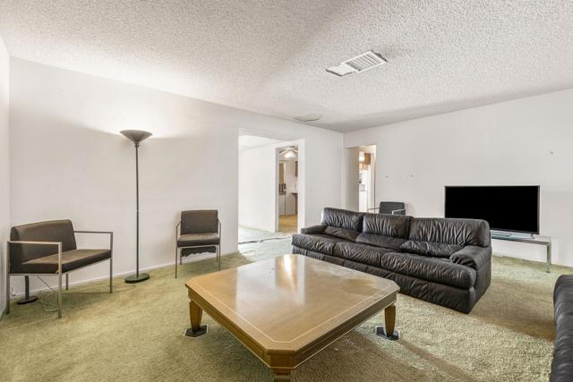 38280 Chuperosa Lane, Cathedral City CA: https://media.crmls.org/mediaz/a1e83b02-64fa-4256-b030-0d743e0269fa.jpg