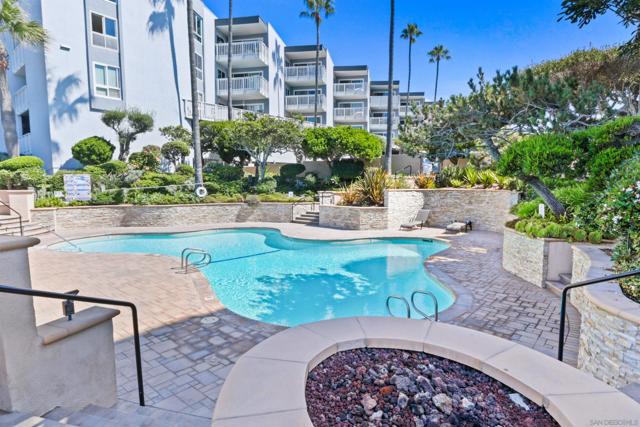 660 The Village, Redondo Beach, California 90277, 1 Bedroom Bedrooms, ,1 BathroomBathrooms,Residential,Sold,The Village,230016656SD