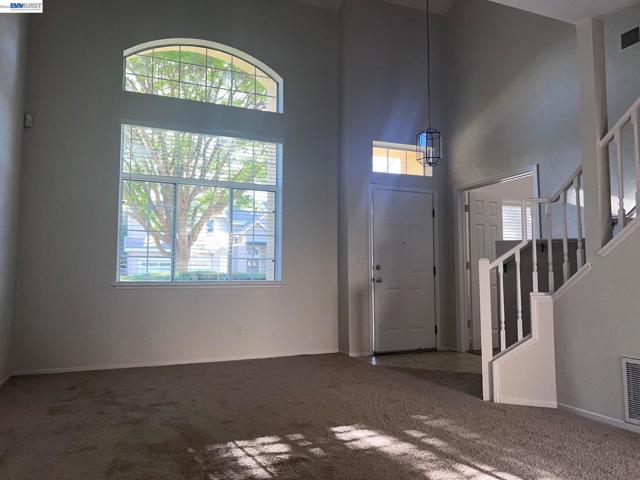 1420 Teakwood Way, Tracy CA: https://media.crmls.org/mediaz/a1e99291-af0c-4580-ad98-2be8d1b258b5.jpg