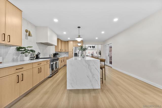 2128 Missouri St, San Diego CA: https://media.crmls.org/mediaz/a1ea5ae0-9164-4930-a63f-63ce5ae4dbee.jpg