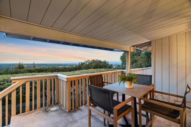 17180 Crescent Drive, Los Gatos CA: https://media.crmls.org/mediaz/a1ea735f-82e4-4bdb-9beb-edcf1c04633e.jpg