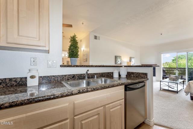 Detail Gallery Image 17 of 51 For 300 N El Molino Ave #319,  Pasadena,  CA 91101 - 2 Beds | 2 Baths