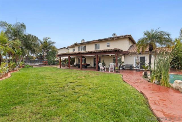 1528 Hendrix Pl, Chula Vista CA: https://media.crmls.org/mediaz/a1eadadb-f16d-4bbc-a3eb-58e7ee21d8cf.jpg