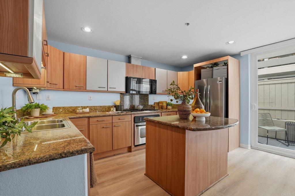 4057 1st Avenue - photo 4