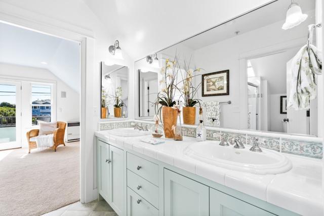 910 Pelton Avenue, Santa Cruz CA: https://media.crmls.org/mediaz/a1ebaccc-e980-4649-baa0-f1eeba2f9b25.jpg