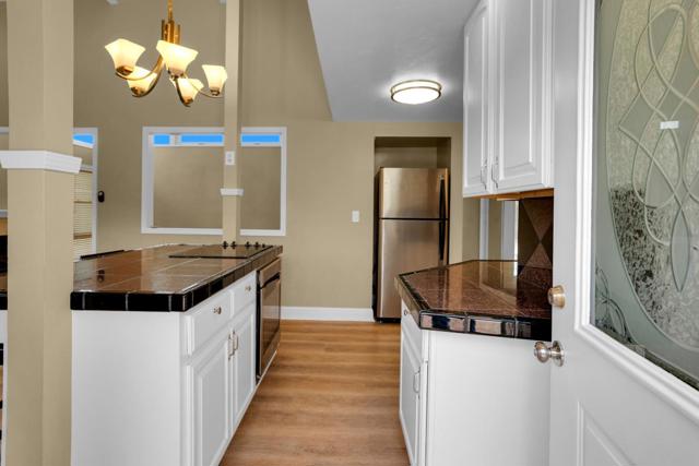 576 Sims Road, Santa Cruz CA: https://media.crmls.org/mediaz/a1ec234c-2fe7-48db-bcaa-442606632afd.jpg