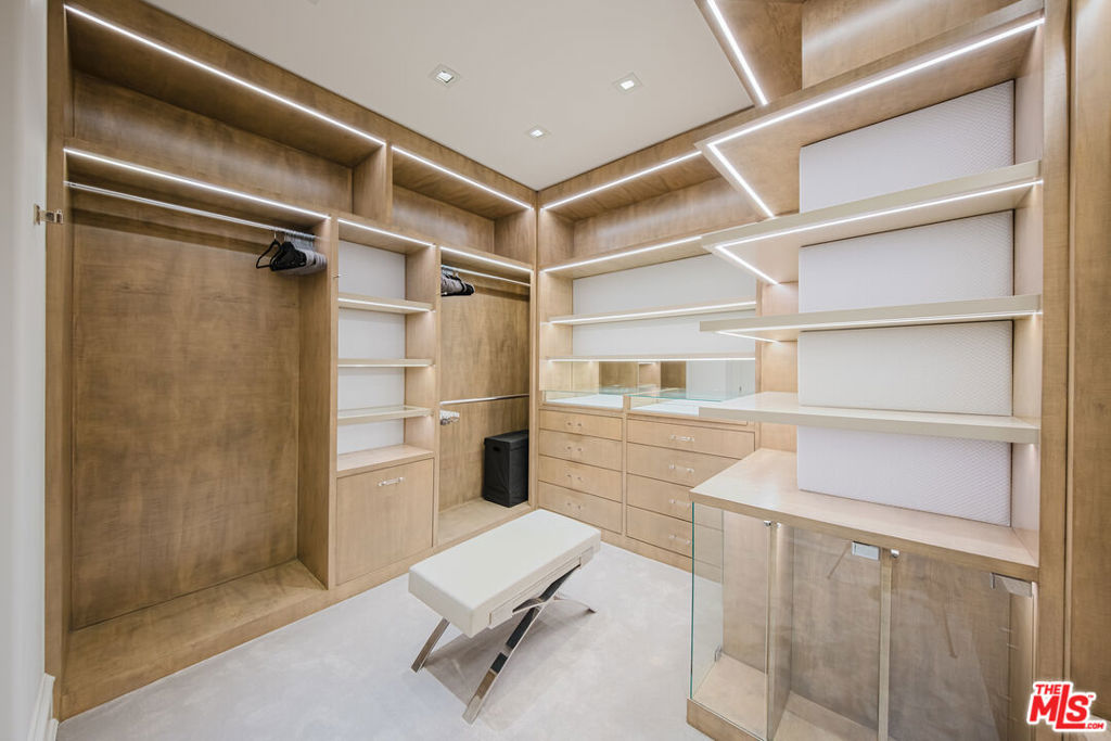 MLS #26986395 image #18