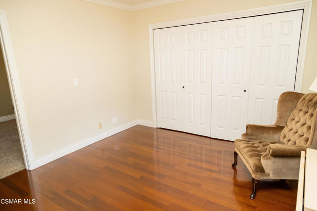 385 Somerset Circle, Thousand Oaks CA: https://media.crmls.org/mediaz/a1ee058a-3407-4c6e-acef-6d2578e92b6e.jpg