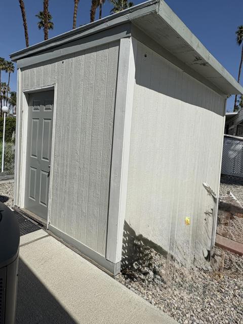 96 Sand Creek, Cathedral City CA: https://media.crmls.org/mediaz/a1ee6b65-465b-471a-8d6e-10ef1604309c.jpg