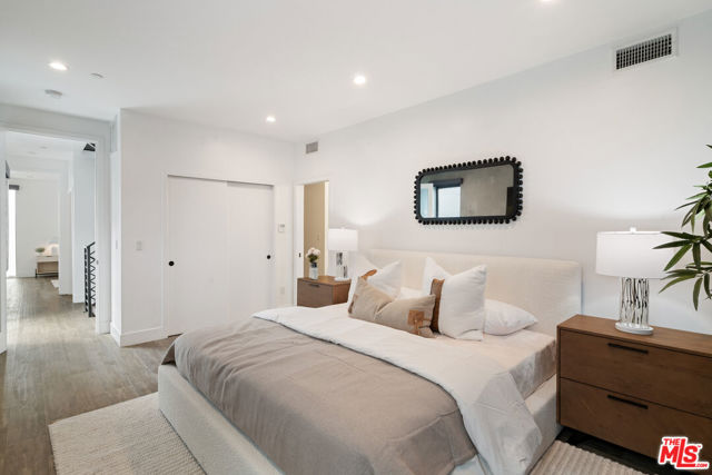 6871 Fountain Avenue, Los Angeles CA: https://media.crmls.org/mediaz/a1eefb97-4e2b-4e43-a947-1423e962ad44.jpg