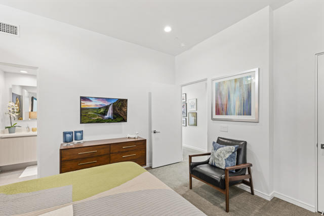 Image 16 of 30 For 344 Goleta Way