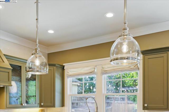 16741 Loma St, Los Gatos CA: https://media.crmls.org/mediaz/a1ef50e6-4a6a-4f24-89a6-38e9dab24848.jpg